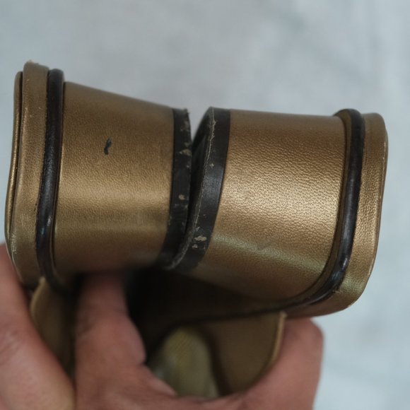 Donald J. Pliner Shoes 😲 - Picture 6 of 11